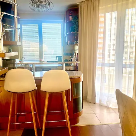 Spacious And Cozy Penthouse Apartmán